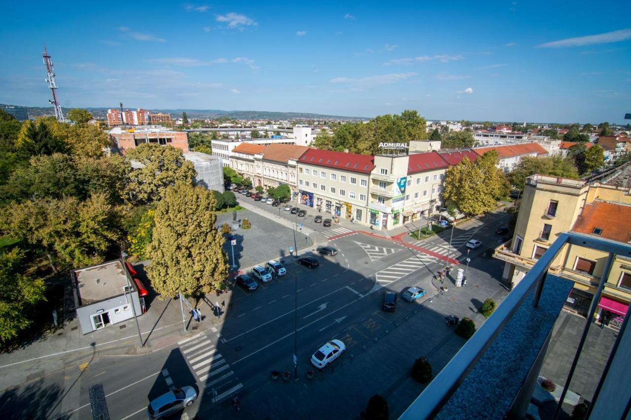 Sky Apartment Slavonski Brod Bagian luar foto