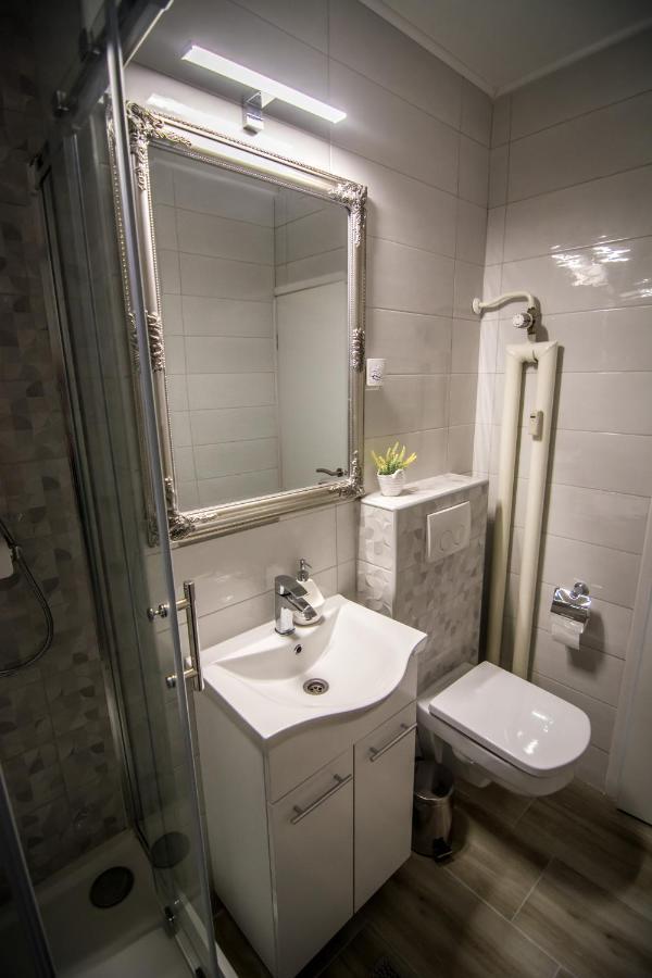 Sky Apartment Slavonski Brod Bagian luar foto